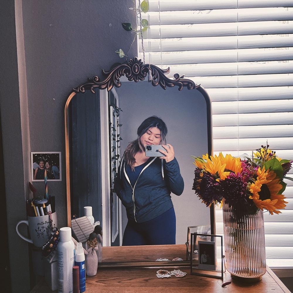 Meet your Posher, Jasmine